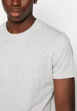 Pier One Unisex 5 Pack - T-Shirt Basique - Black /Dark Blue/Dark Green -France Pier One Soldes Boutique 02e7c78a7d0a493fb729f5f1bba05c43