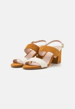 Pier One Leather - Sandales - White/Cognac 10 Pier One Leather - Sandales - White/Cognac -France Pier One Soldes Boutique 1342743762264bc58174535dd46482c5