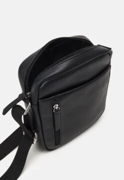 Pier One Sac Bandoulière - Black 8 Pier One Sac Bandoulière - Black -France Pier One Soldes Boutique 1b7e992494e4473b82e1cde755efbfa4