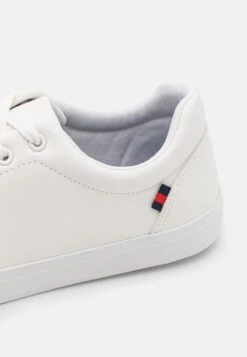 Pier One Unisex - Baskets Basses - White -France Pier One Soldes Boutique 1e08045fec014ab382da64da74b462a7