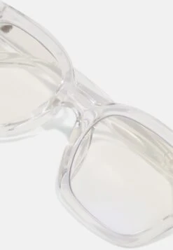 Pier One Unisex - Lunettes Anti-Lumière Bleue - Transparent -France Pier One Soldes Boutique 27a2af2bc254429b93a7d4057ddd01f5