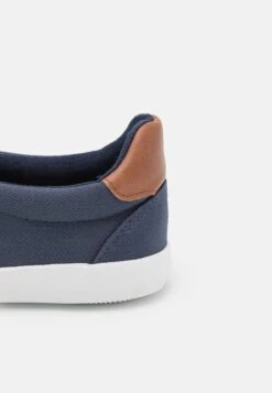 Pier One Unisex - Mocassins - Dark Blue -France Pier One Soldes Boutique 389e4733b80f4869a0757e54a268f427