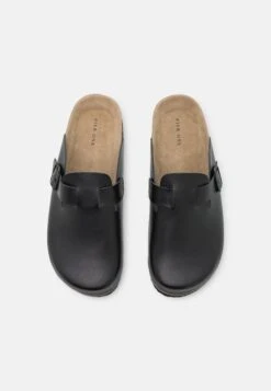 Pier One Leather Unisex - Chaussons - Black -France Pier One Soldes Boutique 4c2c459ed10b4062bddc395a16224153