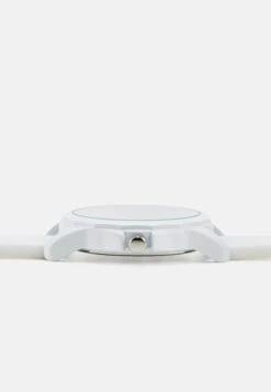 Pier One Unisex - Montre - White -France Pier One Soldes Boutique 4e0691f56c244593aebf42c3271e21ed