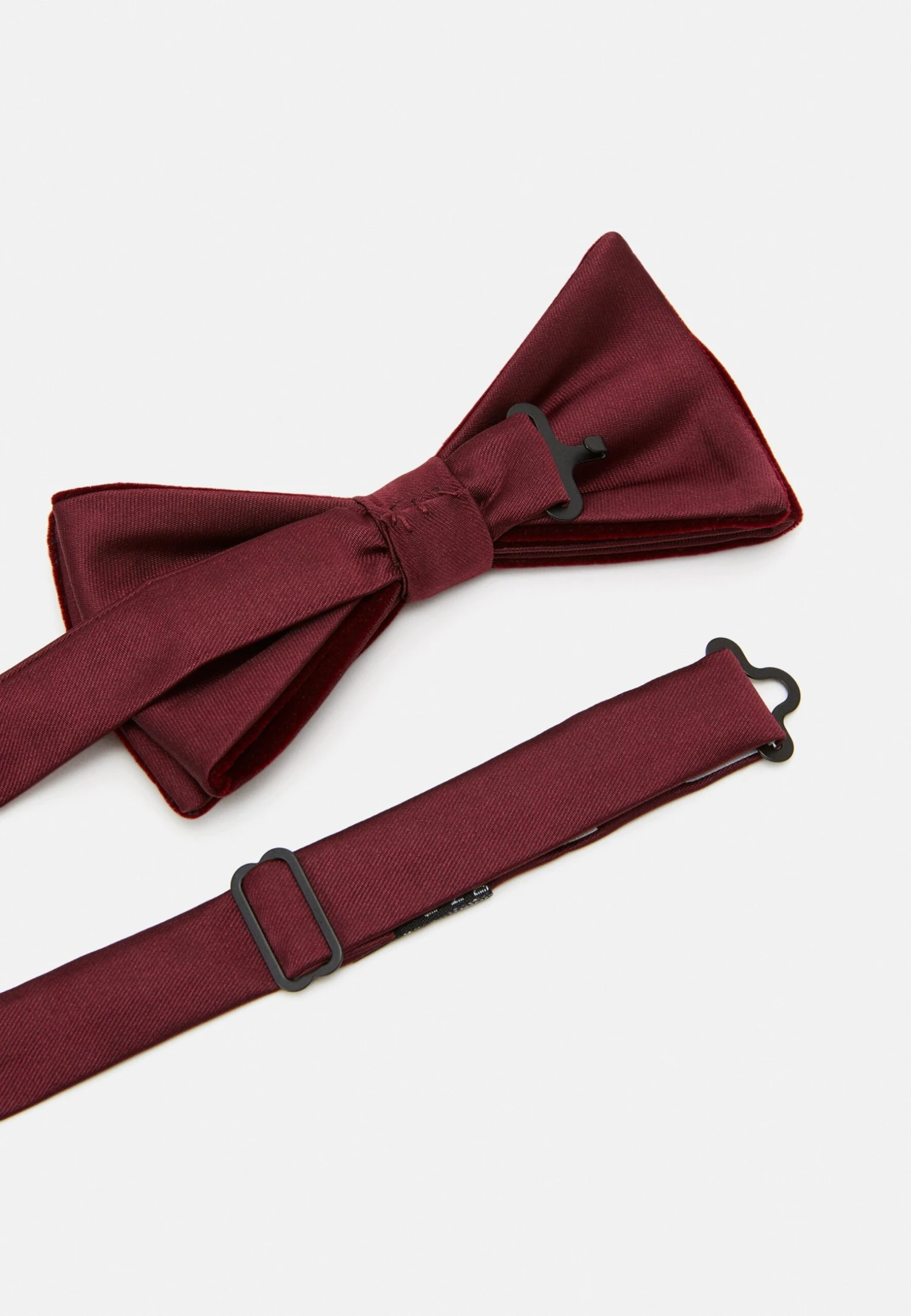 Pier One Noeud Papillon - Bordeaux 4 Pier One Noeud Papillon - Bordeaux – Image 2