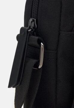 Pier One Unisex - Sac Bandoulière - Black 9 Pier One Unisex - Sac Bandoulière - Black -France Pier One Soldes Boutique 6015a635267a4538aeda73eaf2b65393