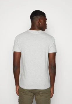 Pier One Unisex 5 Pack - T-Shirt Basique - Black /Dark Blue/Dark Green -France Pier One Soldes Boutique 60b09e26f77f493d9bfaf26534a8018b