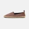 Pier One Unisex - Espadrilles - Brown -France Pier One Soldes Boutique 8e9960290e0247f99a7bd35b0da35d9e