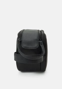 Pier One Unisex - Trousse De Toilette - Black -France Pier One Soldes Boutique befbedaae65d46ac9559e4afe03af95d
