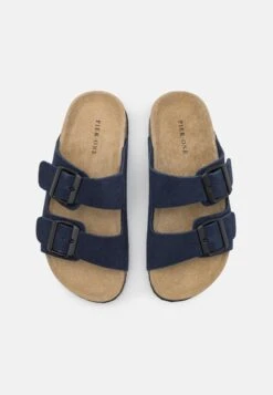 Pier One Leather Unisex - Chaussons - Dark Blue -France Pier One Soldes Boutique feb43abb471d45779a9fed9dbe6c4c2c